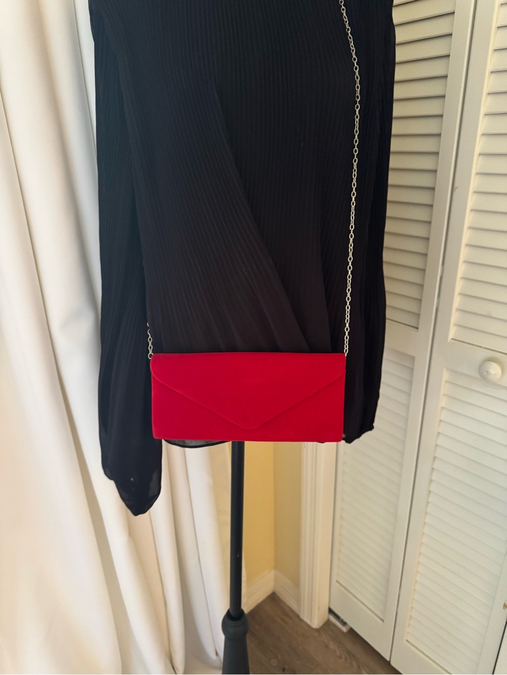 Stylish Red Envelope Clutch with Chain Strap